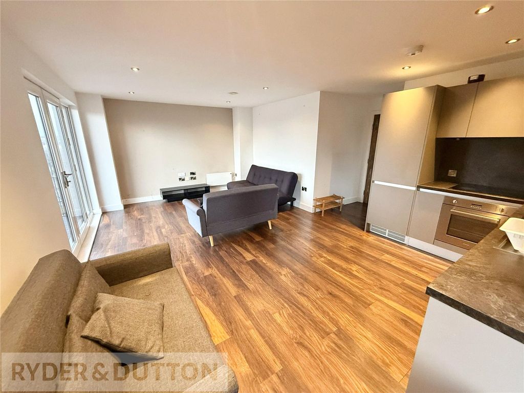 Property photo 3 of 16 Picture No. 05