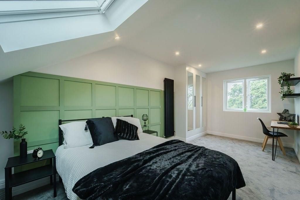 Property photo 1 of 7 Bedroom 1.Jpg