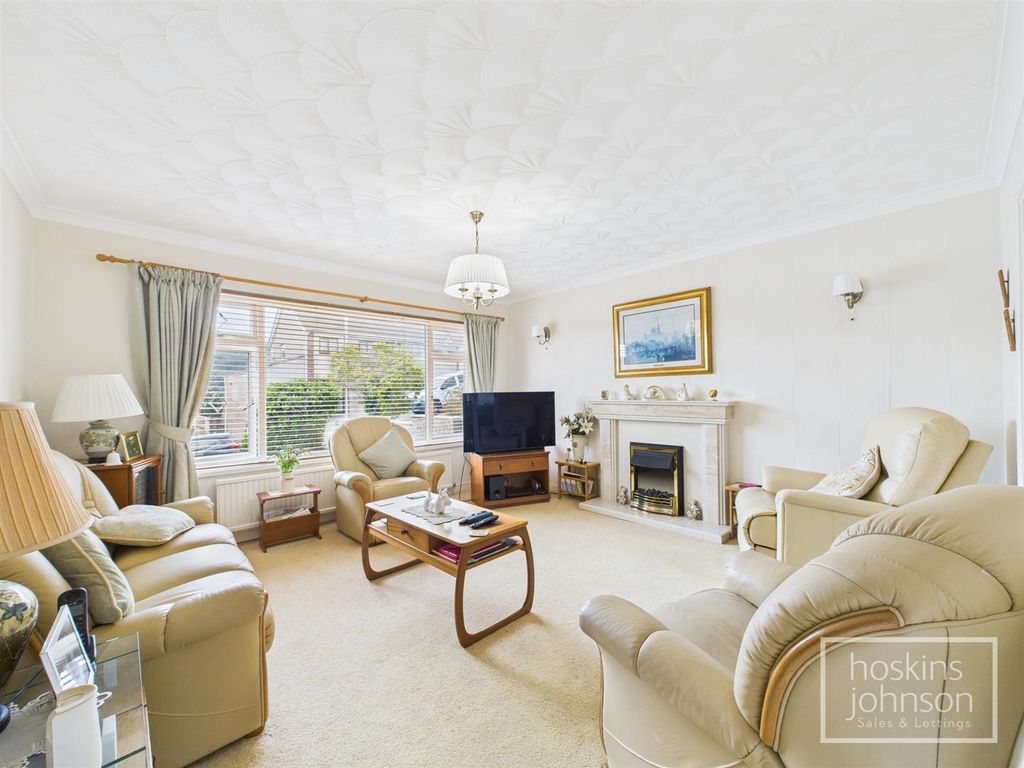 Property photo 2 of 27 Living Room