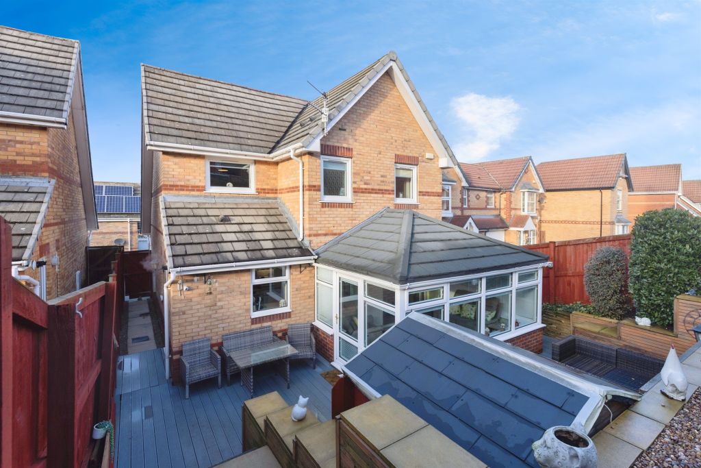 Property photo 3 of 18