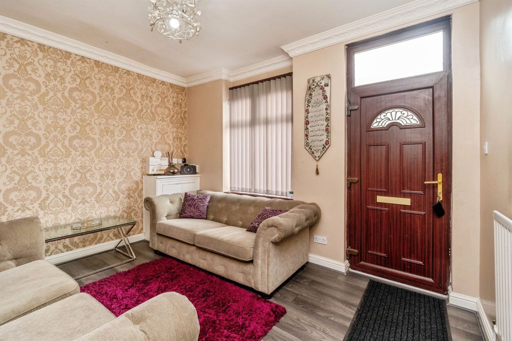 Property photo 2 of 11