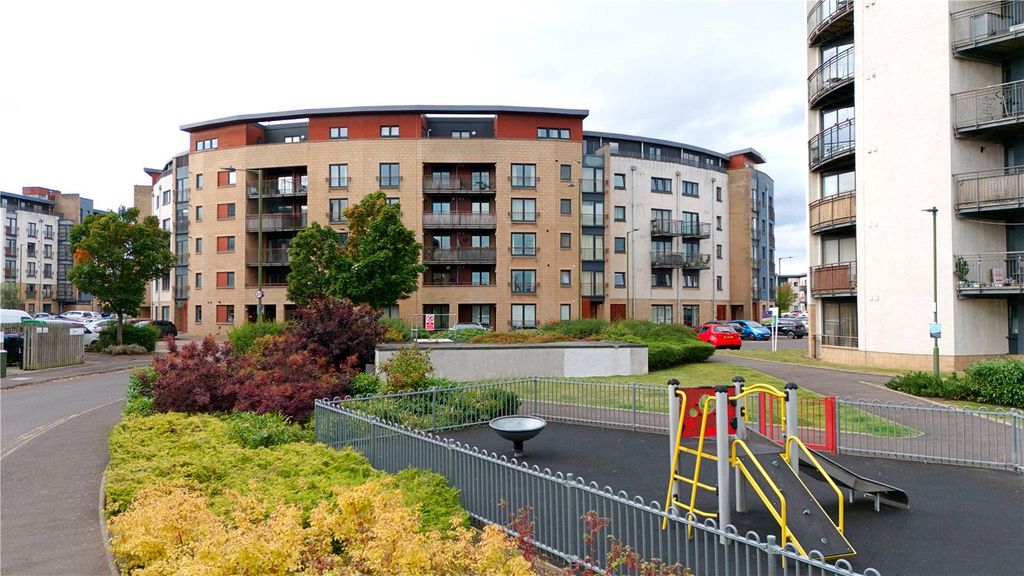 Property photo 1 of 23 Picture No. 18