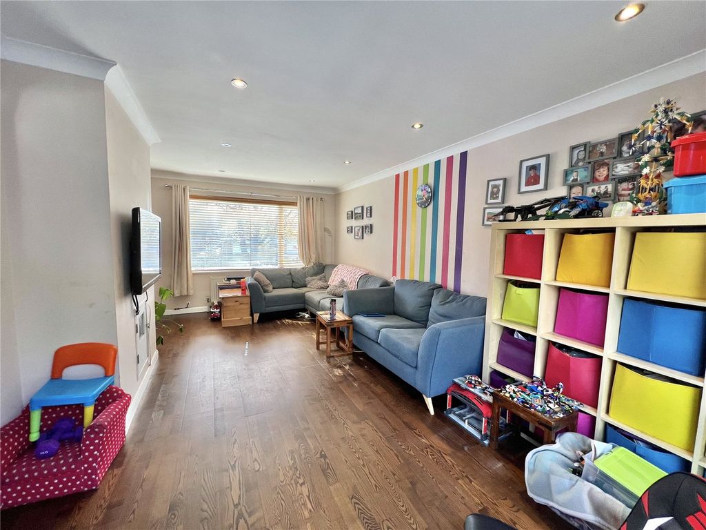 Property photo 3 of 14 Picture No. 27