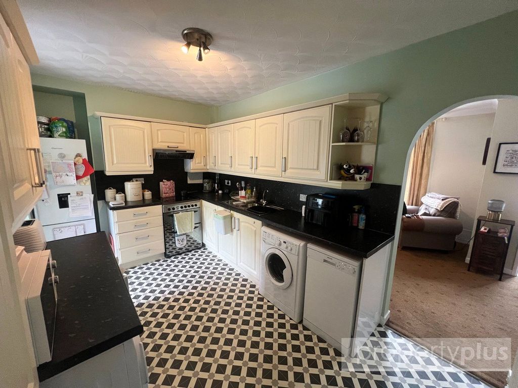 Property photo 2 of 18 Picture No. 06