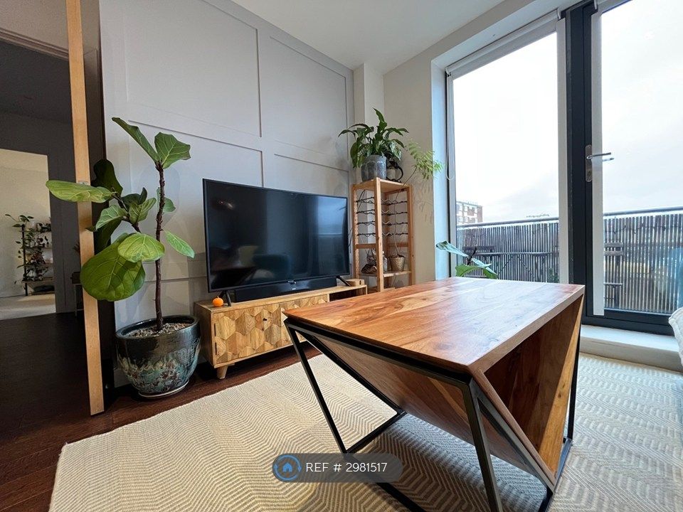 Property photo 2 of 15 Living Room