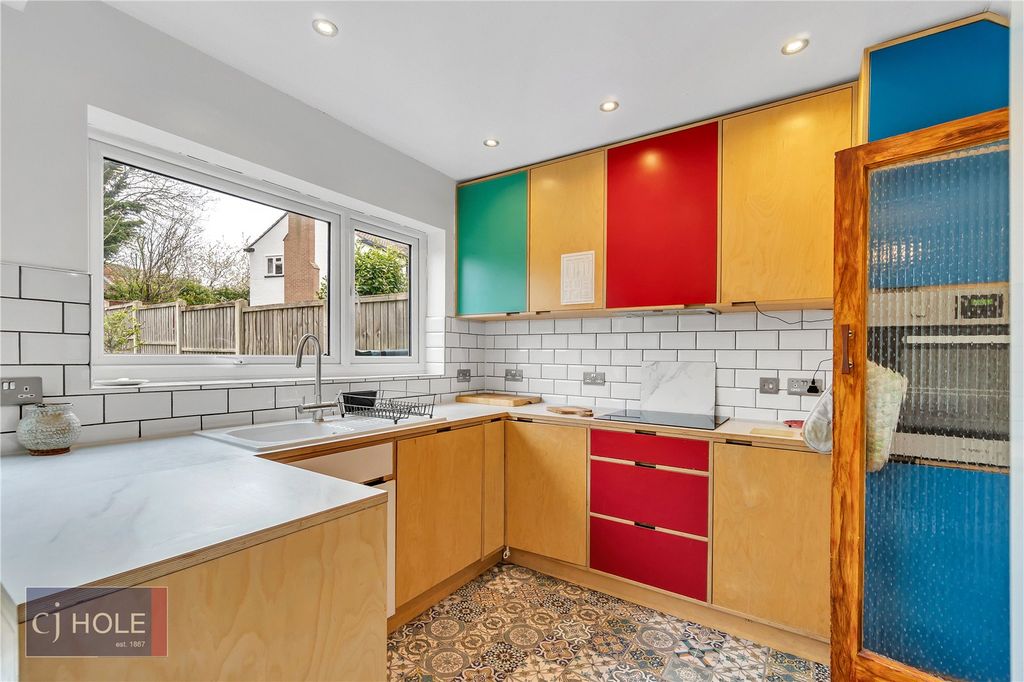 Property photo 1 of 19 Picture No. 39