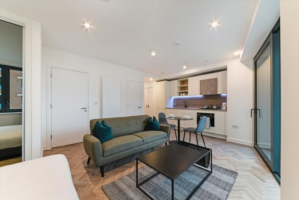 Property photo 2 of 12 Image