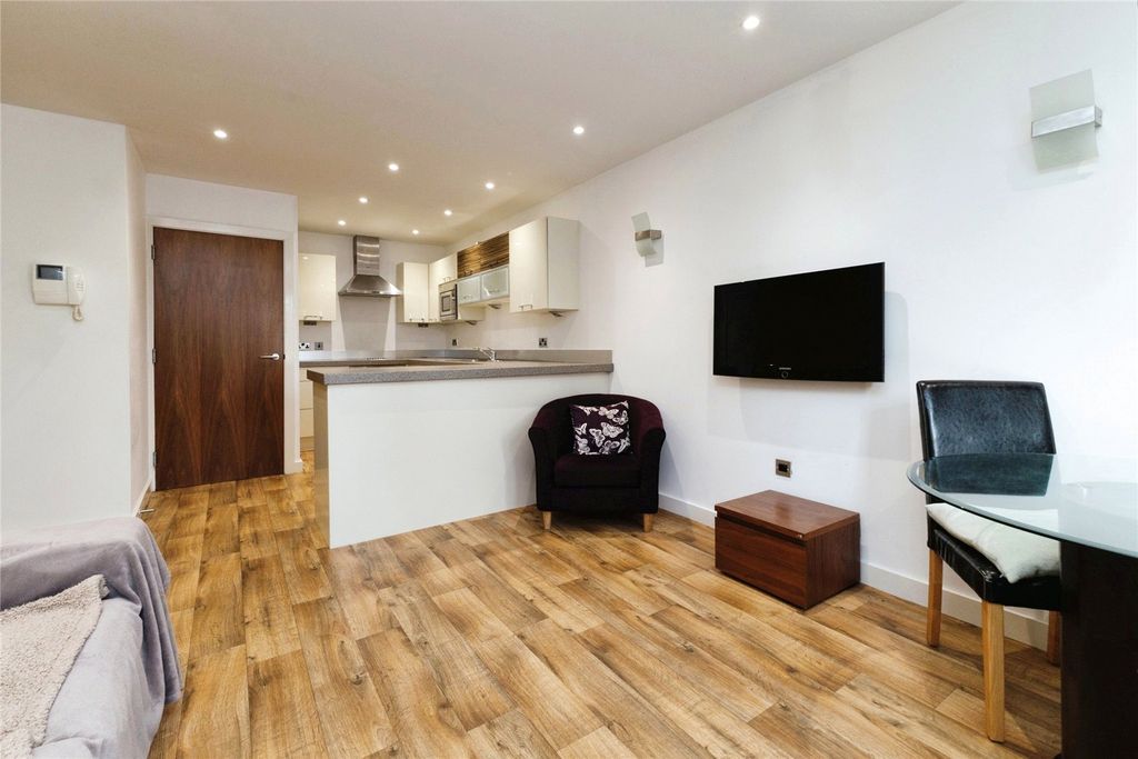 Property photo 1 of 15 Picture No. 10