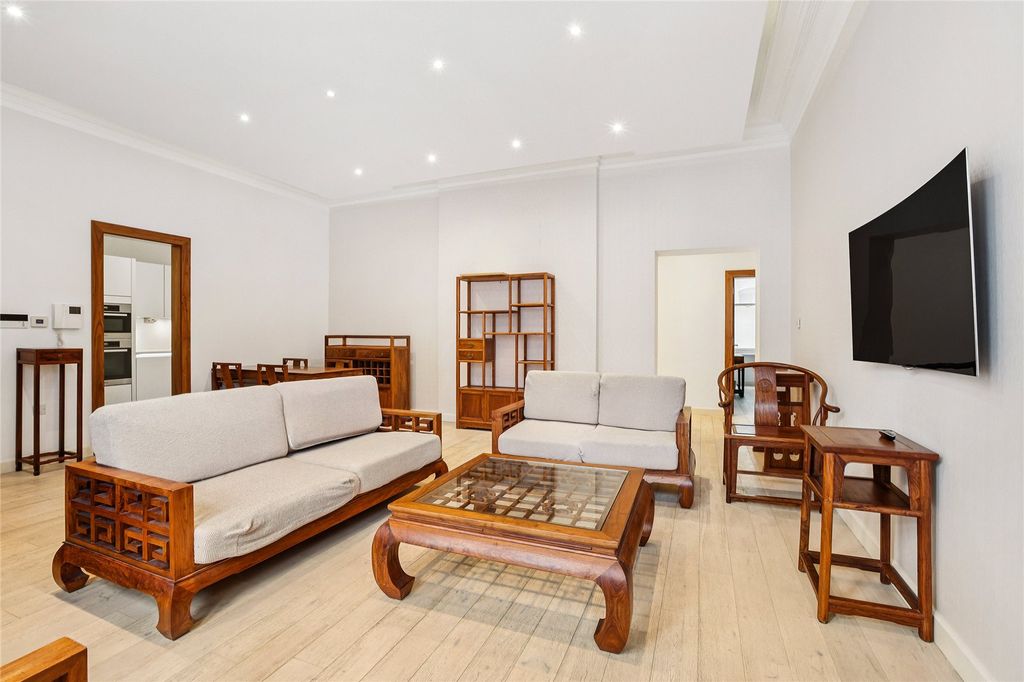 Property photo 3 of 20 Picture No. 09