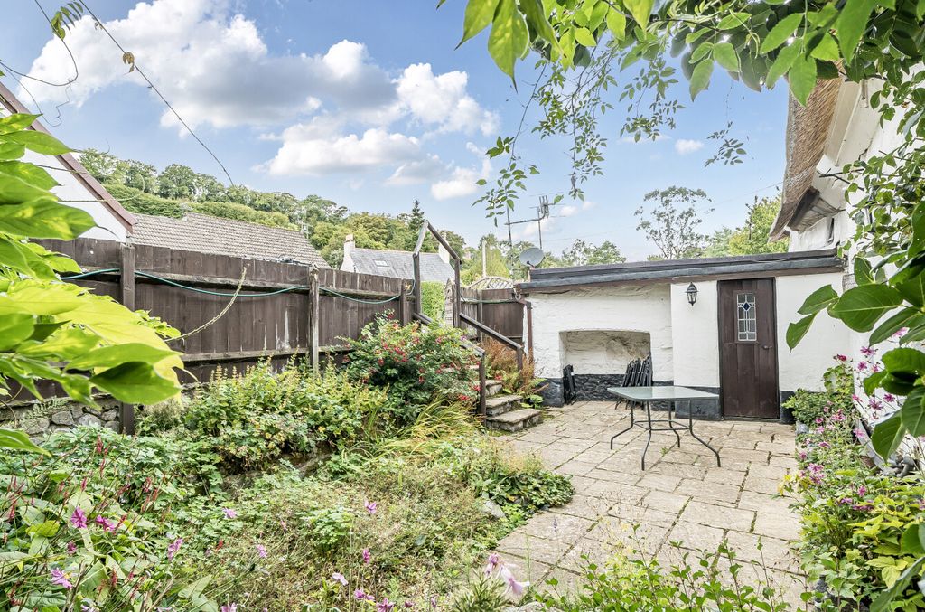 Property photo 2 of 21 1354680-20-68c985...