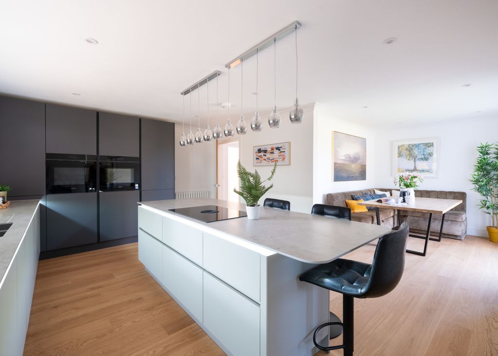Property photo 3 of 28 The Open Plan Kitchen At 10 Zeath At The Bay
