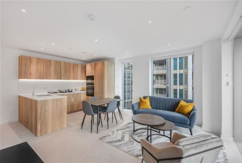 Property photo 1 of 4