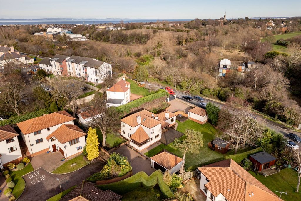 Property photo 3 of 41 Property Image 3