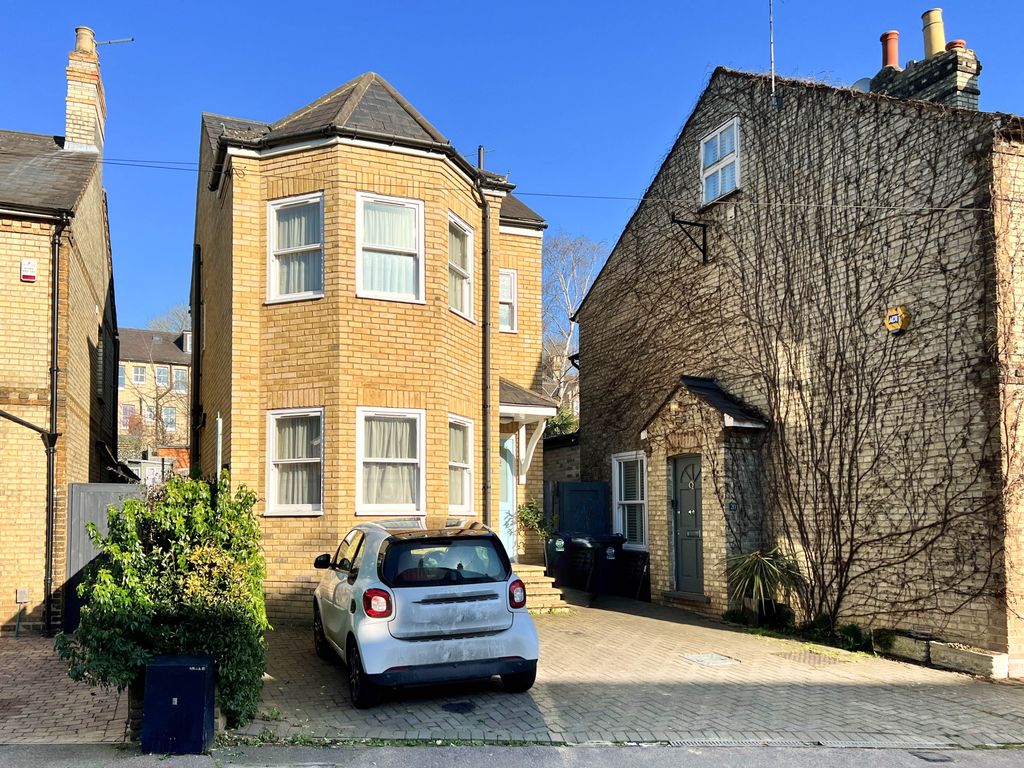 Property photo 2 of 15