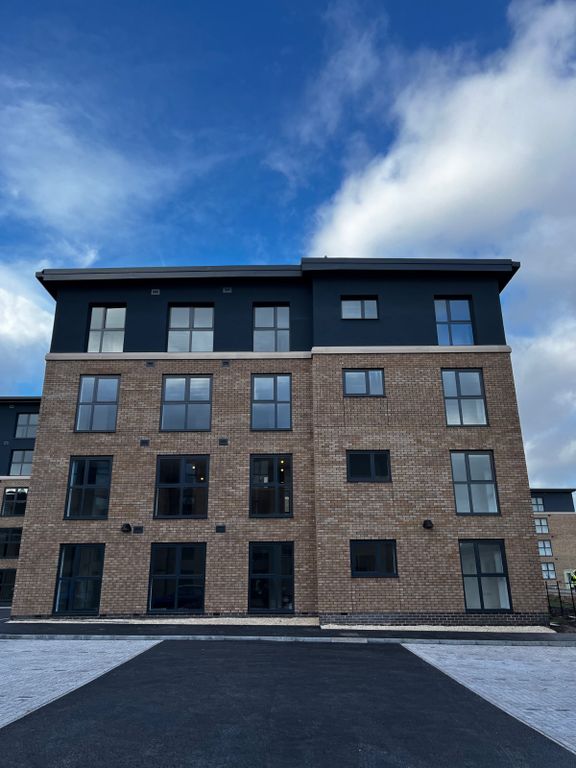 Property photo 1 of 8 Photo 0