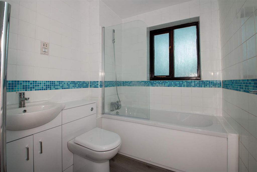 Property photo 3 of 10 6Stud_7.Jpg