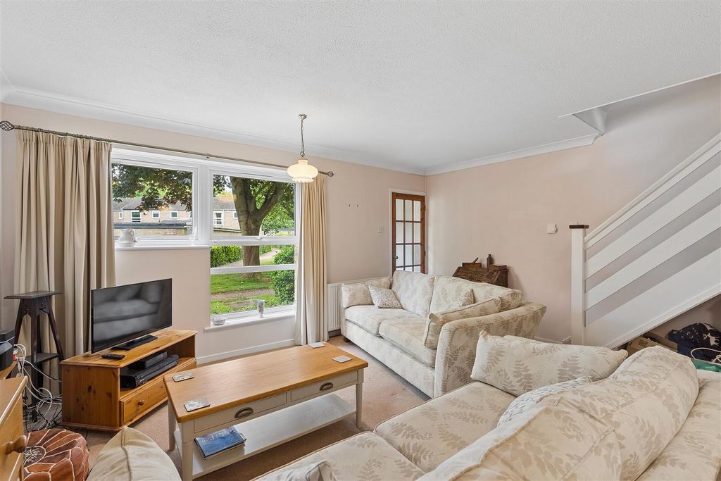 Property photo 3 of 14 Lounge/Diner