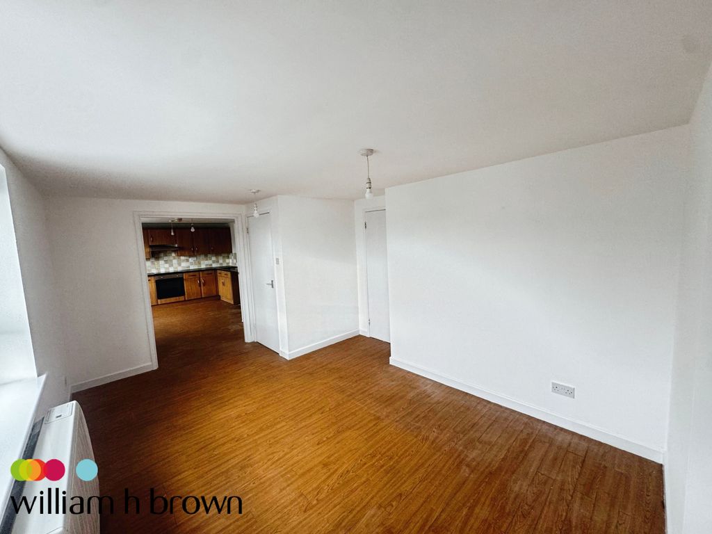 Property photo 2 of 8 View