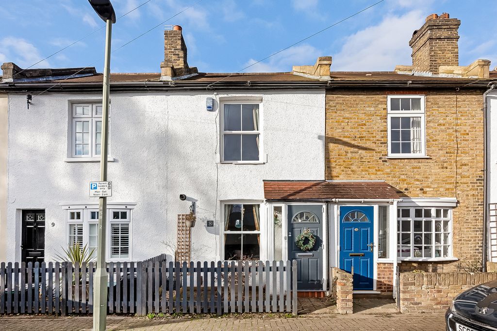 Property photo 2 of 11