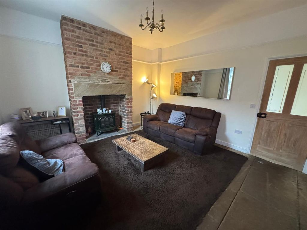 Property photo 2 of 10 Living Room