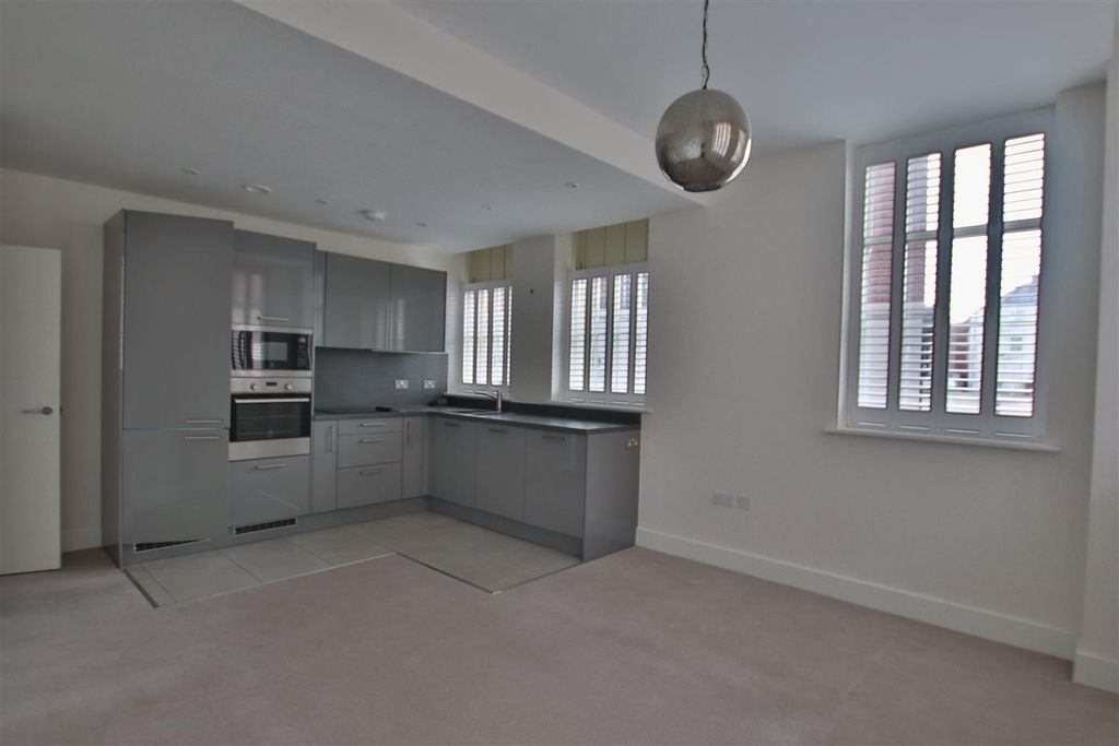 Property photo 3 of 10 Img_2527.Jpg