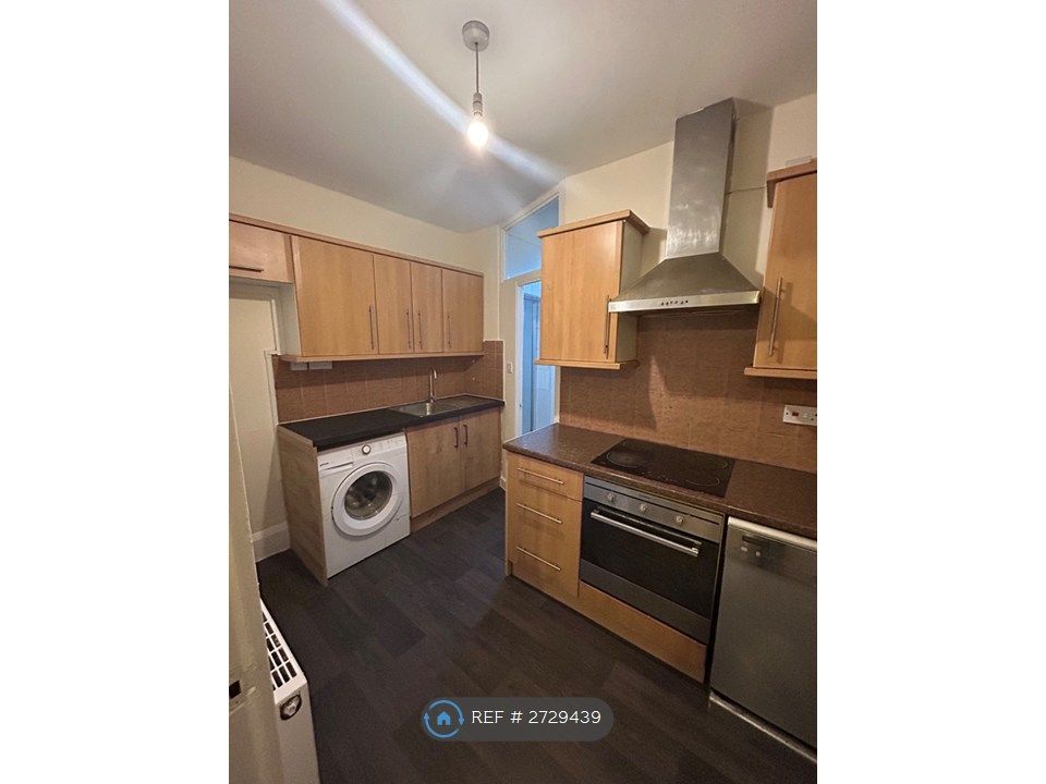 Property photo 1 of 3 Kitchen