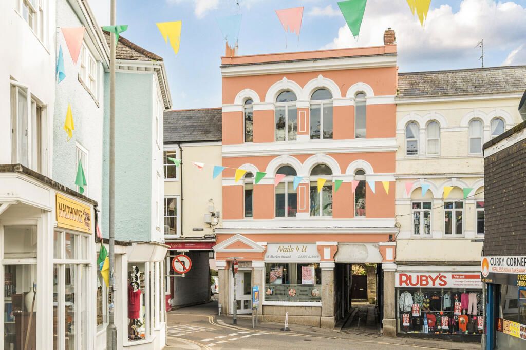 Property photo 1 of 18