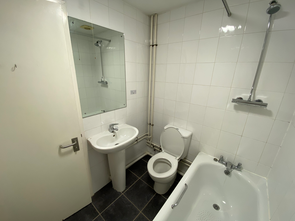 Property photo 1 of 4