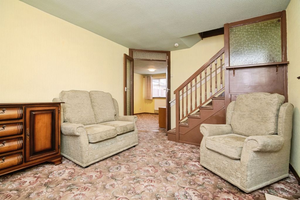 Property photo 3 of 12