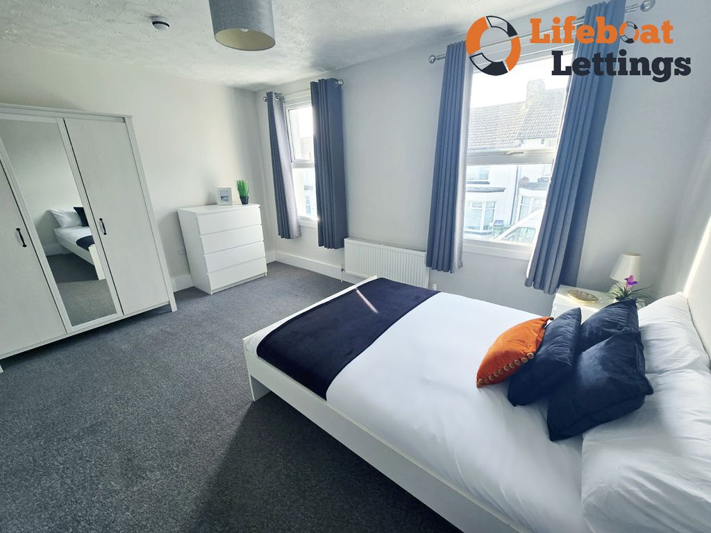 Property photo 1 of 7 Bedroom 3A