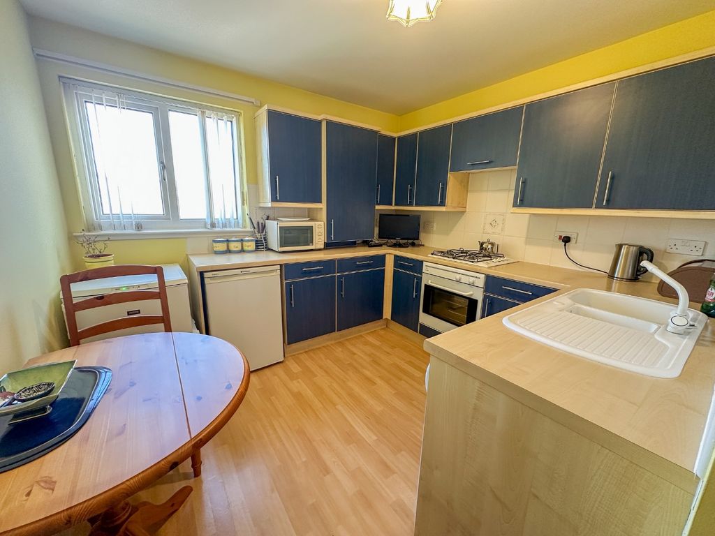Property photo 2 of 19 4342233
