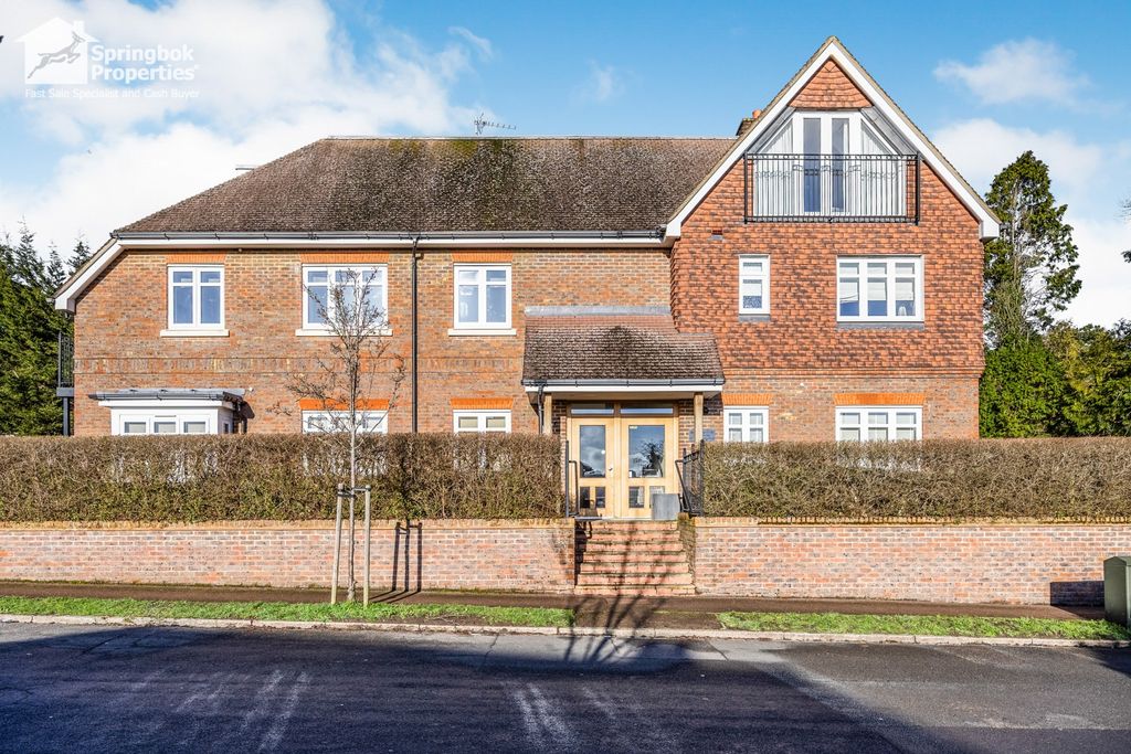 Property photo 1 of 18 Front View