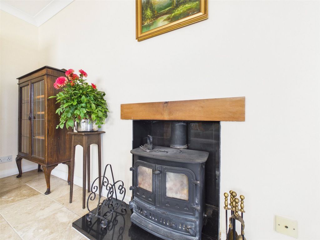 Property photo 3 of 21 Picture No. 09