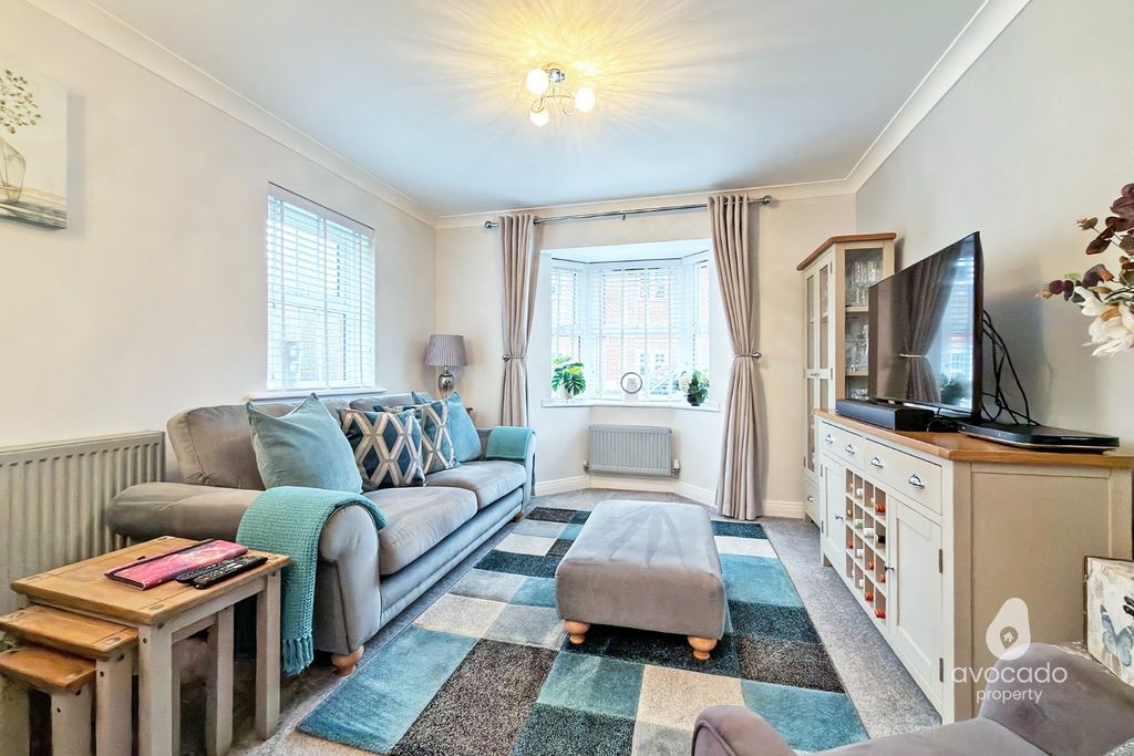 Property photo 2 of 11 3973373