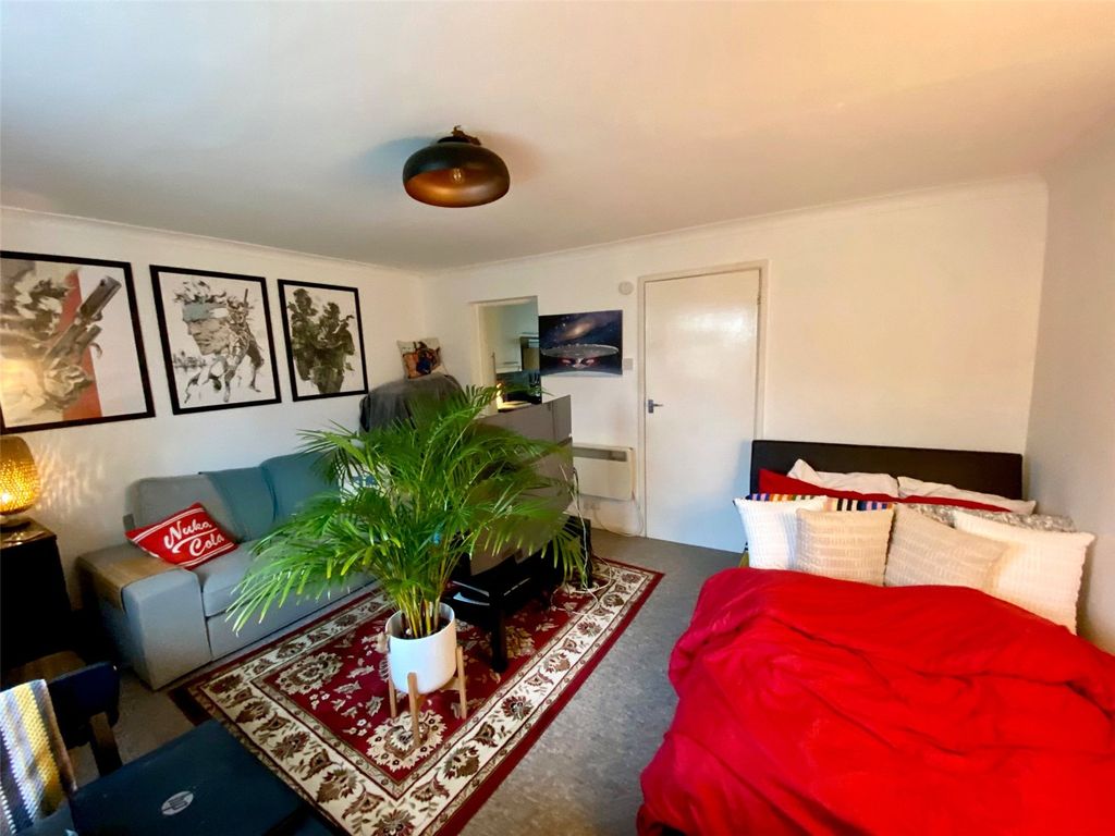 Property photo 3 of 8 Picture No. 05