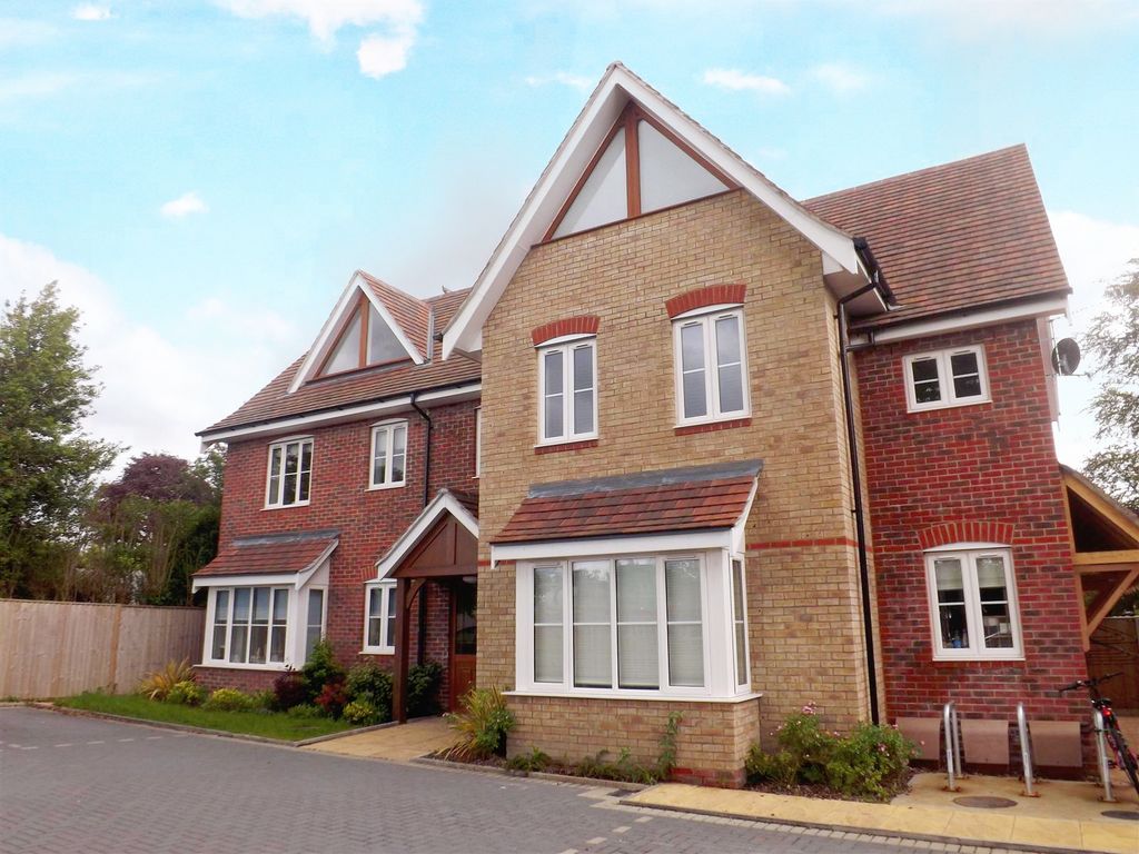 Property photo 2 of 7 Exterior