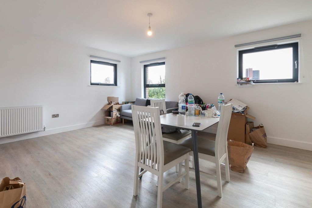 Property photo 2 of 10 Living Area