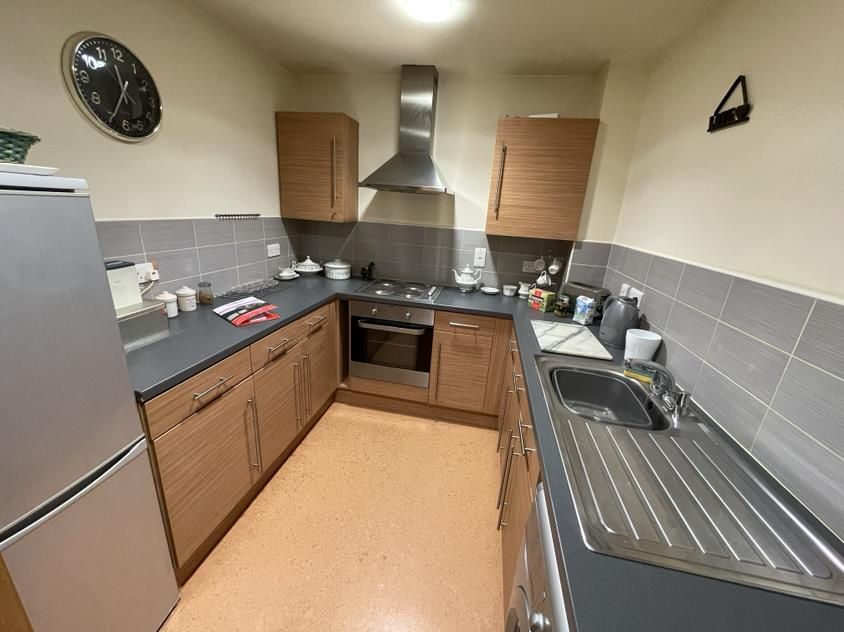 Additional image 7 of 2 bed flat for saleHall Farm Road, Swadlincote DE11