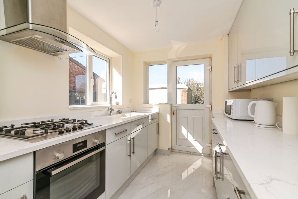 Property photo 2 of 18 Pbox-Img.Jpg