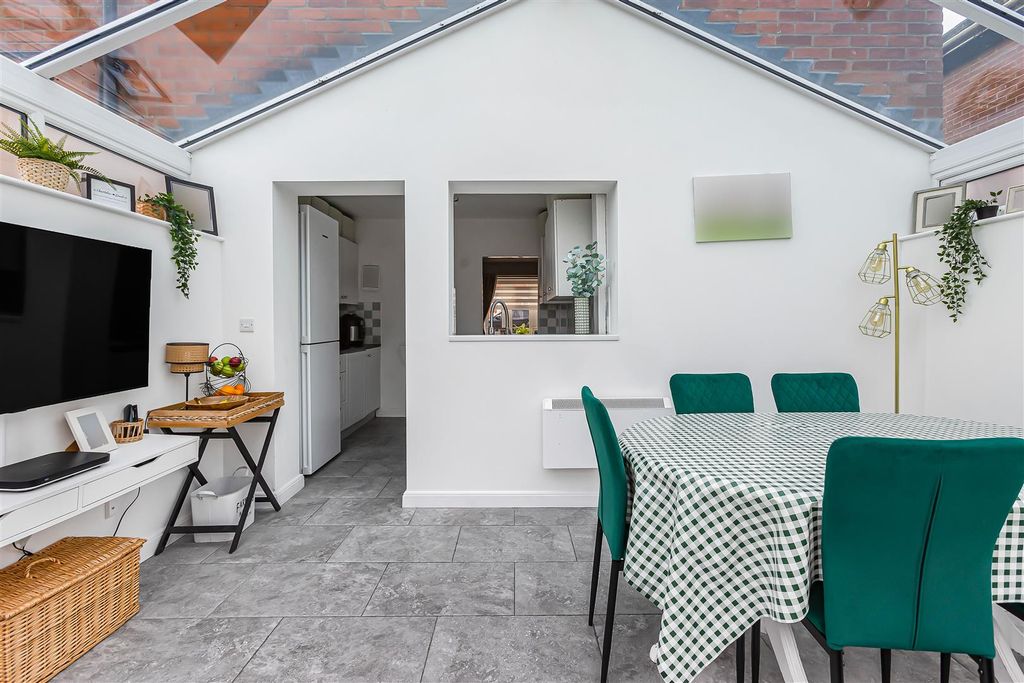 Property photo 3 of 26 39_67450.Jpg