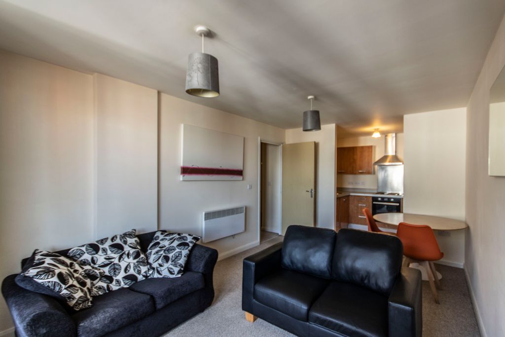 Property photo 3 of 11