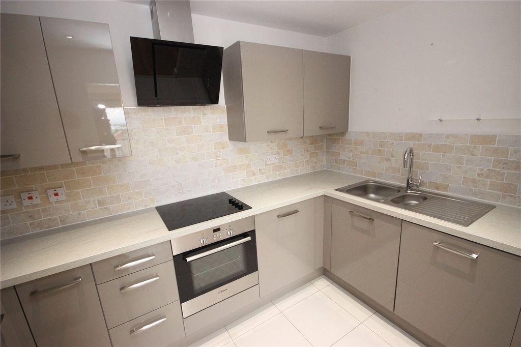 Property photo 2 of 12 Picture No. 08
