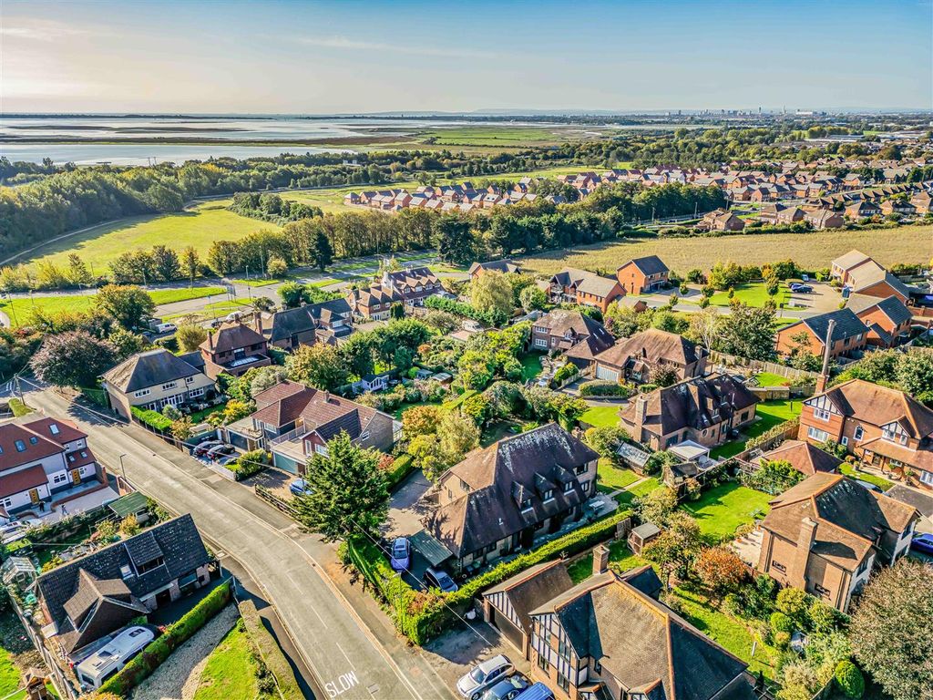 Property photo 2 of 27 View To Solent