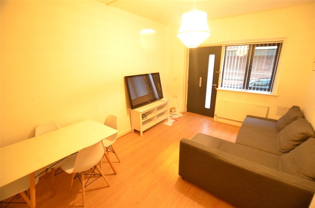 Property photo 3 of 9 Picture No. 11