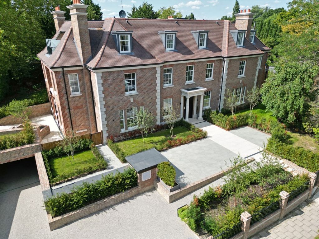 Property photo 1 of 21