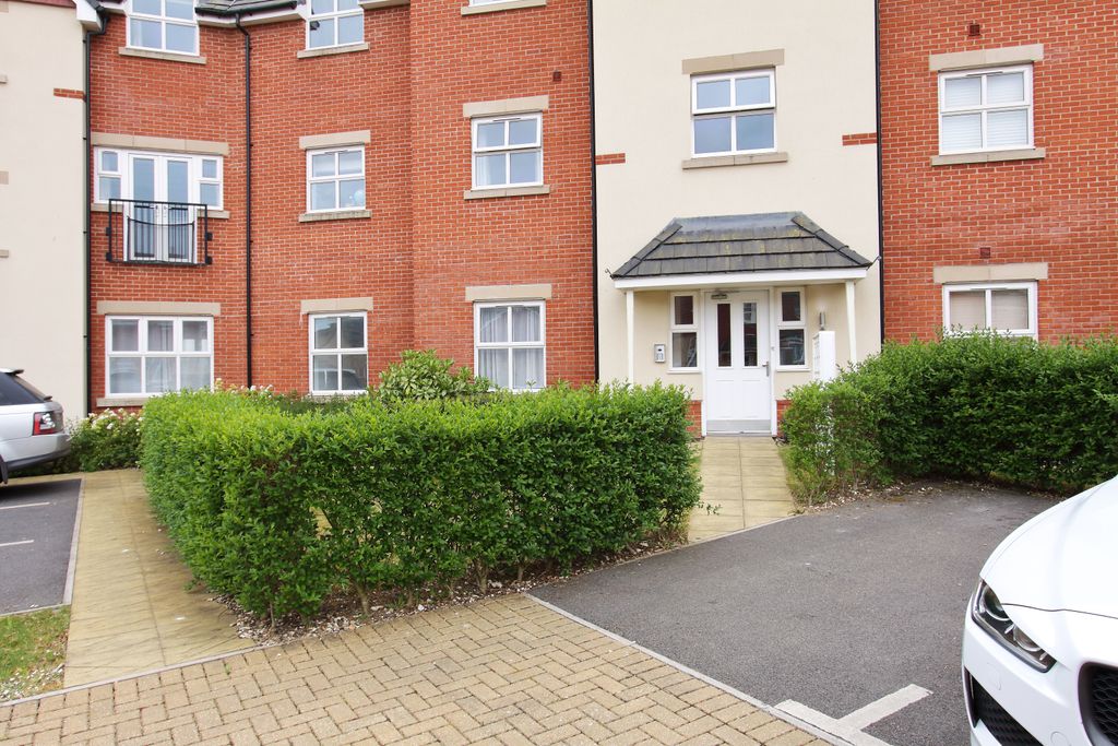 Property photo 2 of 14