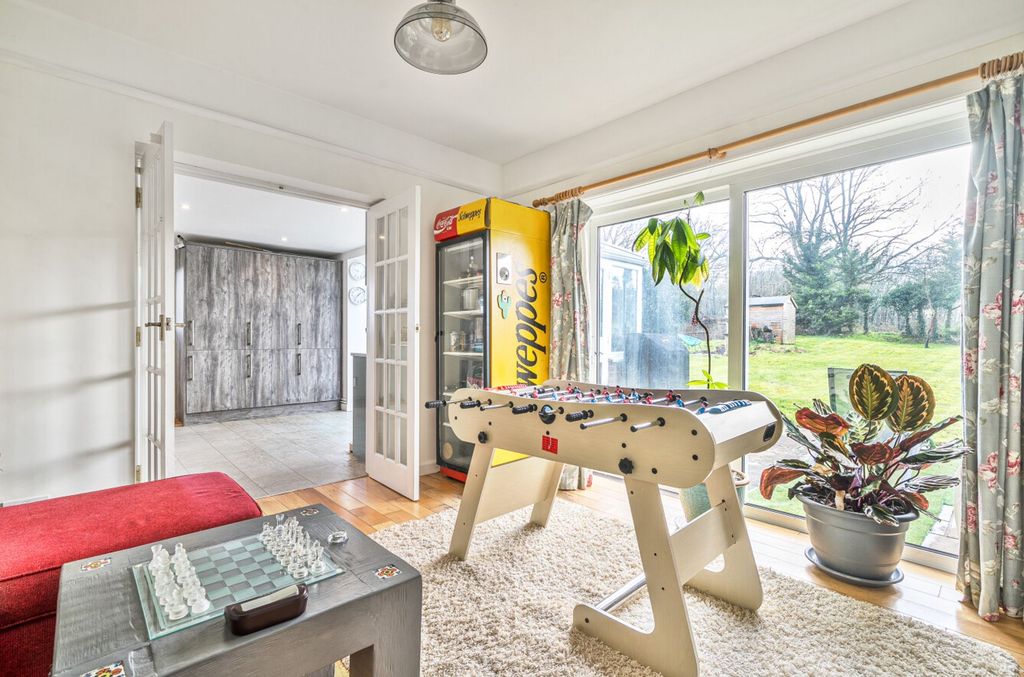 Additional image 9 of 5 bed detached house for saleSchool Lane, Petersfield GU32