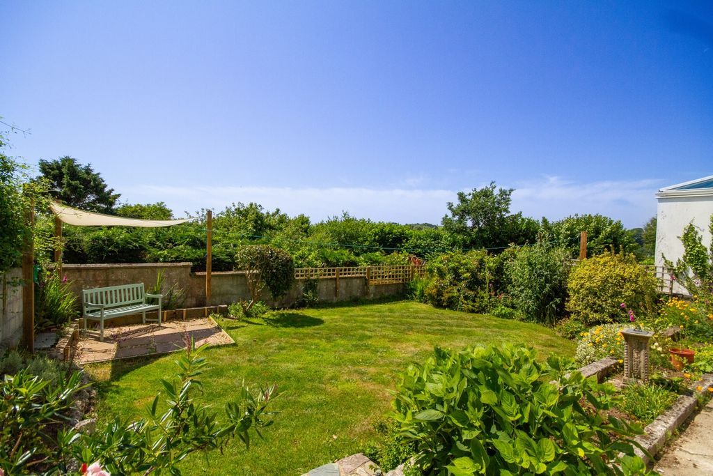 Property photo 2 of 22 Tps 01726 217 888-39