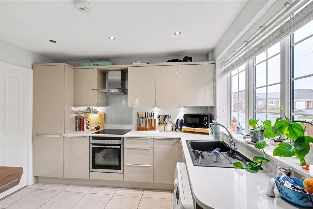 Property photo 2 of 12 Dsc_2506.Jpeg