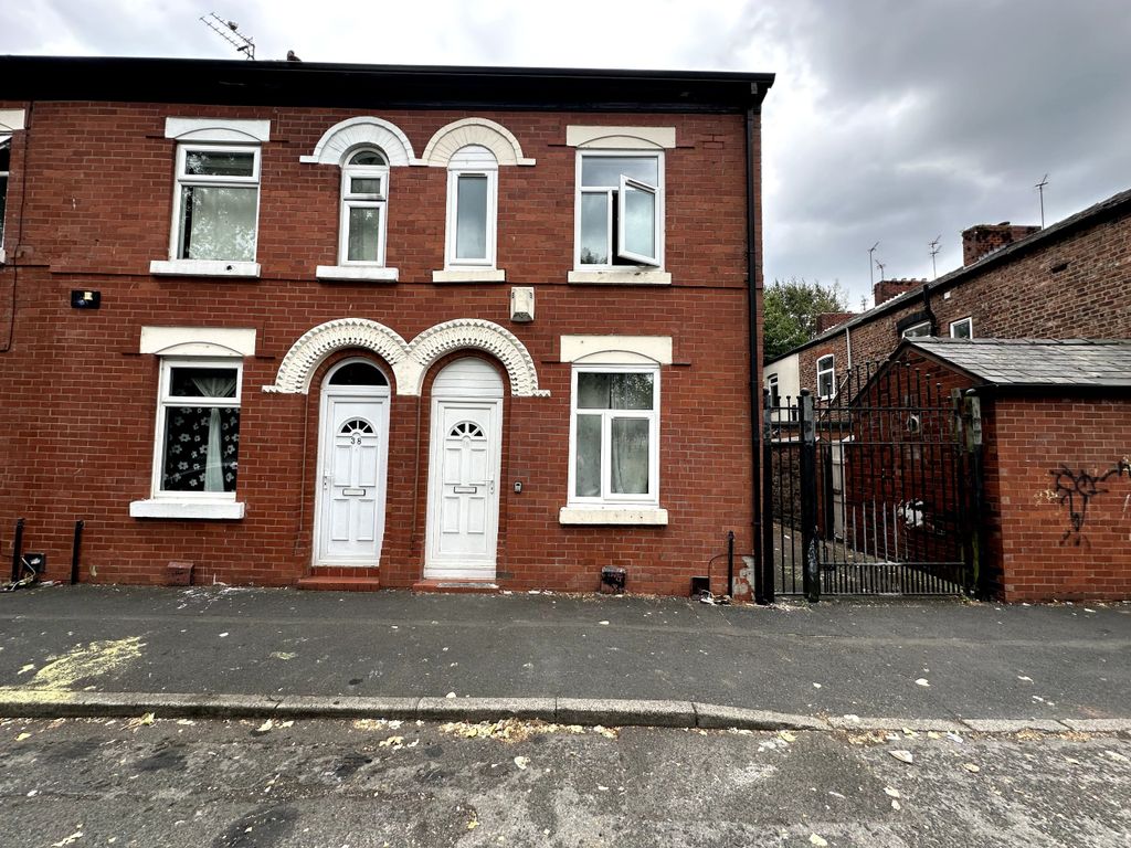Property photo 1 of 23